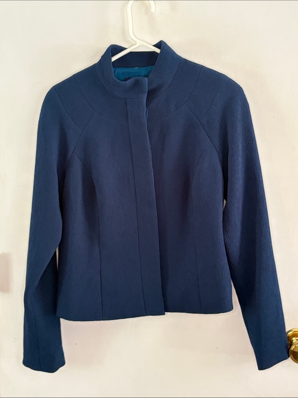 Doncaster Collection marine blue textured lined blazer Size 2